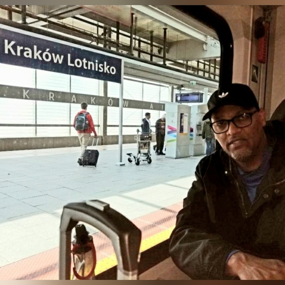 Meet your Posher, Mike - Picture 5 of 8